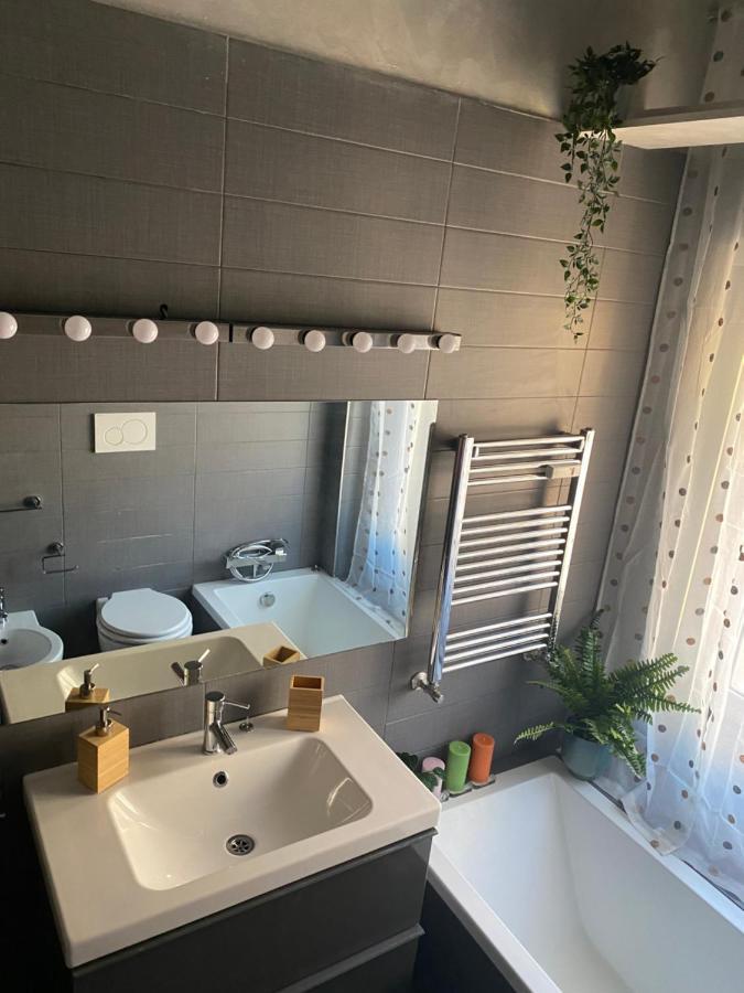 C&E Suites Roma ลิโด ดิ ออสเตีย ภายนอก รูปภาพ